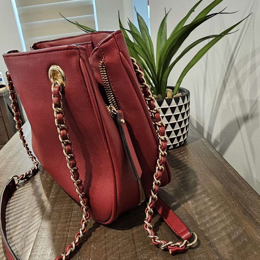 Red Shoulder Purse "Beautiful" - Picture 4 of 7